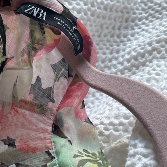 Floral Blouse - Picture 4 of 5